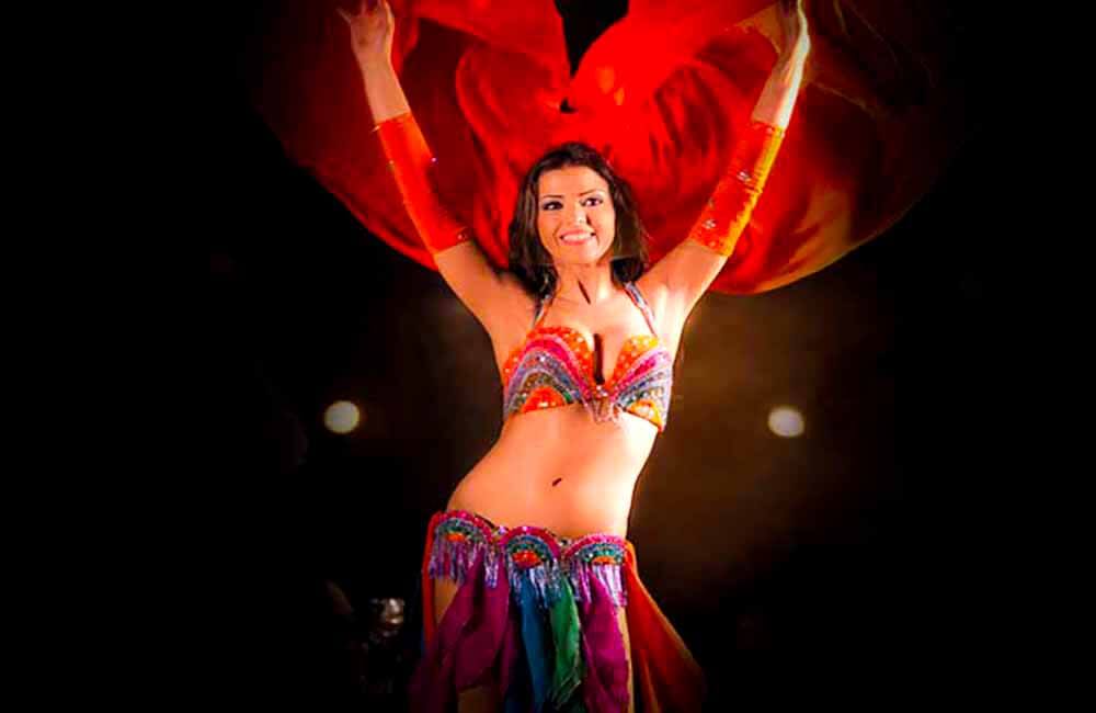 Dubai Desert Safari Belly Dancer