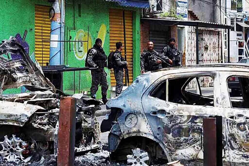 عملية أمنية دامية في ريو دي جانيرو تخلّف 64 قتيلاً